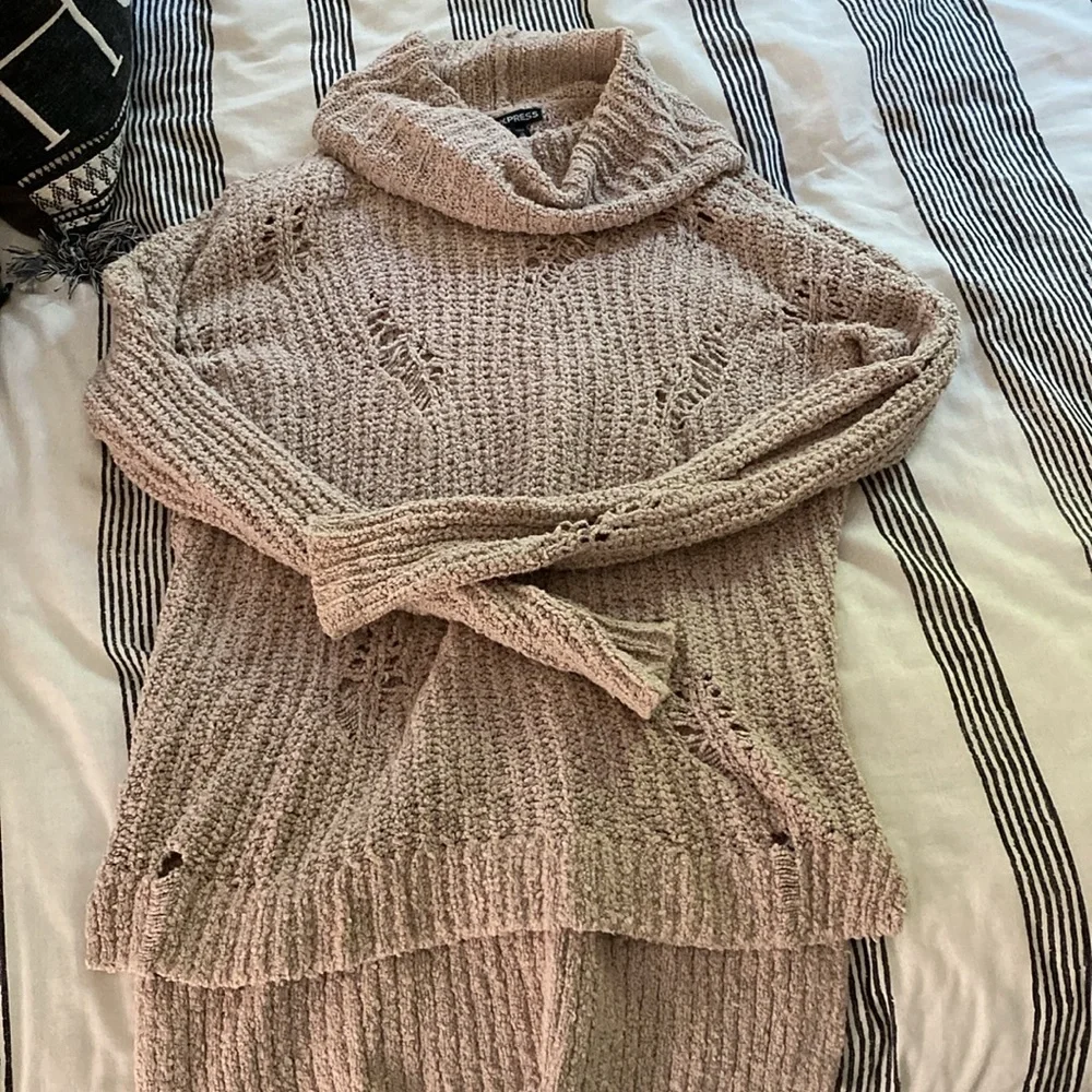 Express Beige Distressed Sweater - Picture 3 of 5